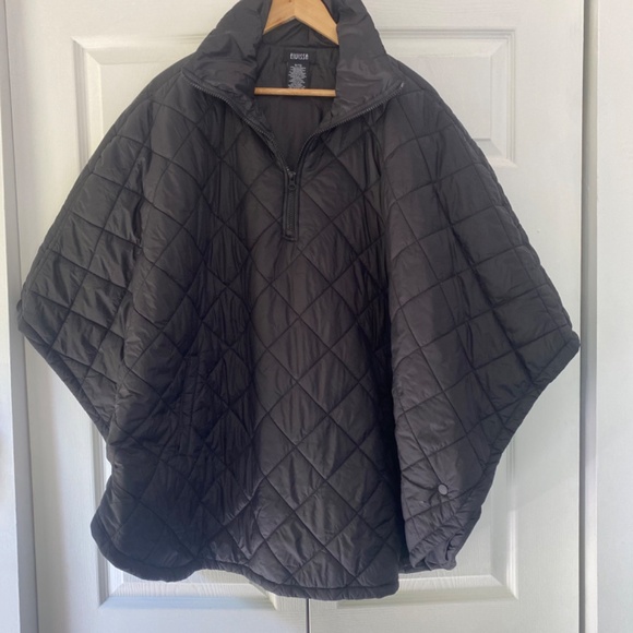 Quilted Nylon Cape Style Coat - Picture 2 of 6